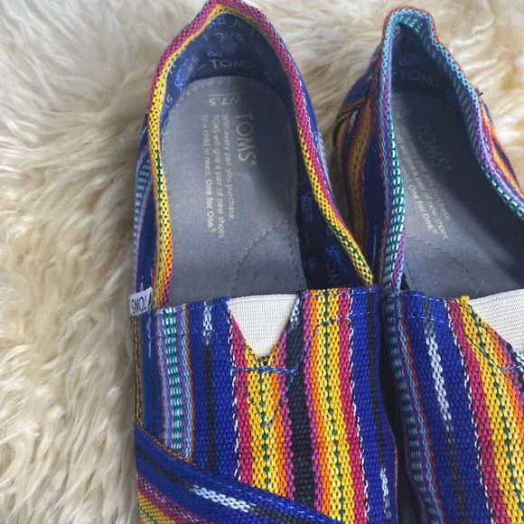 Tom’s boho woven hippie flats yellow blue drug rug 7.5 shoes - Picture 4 of 7